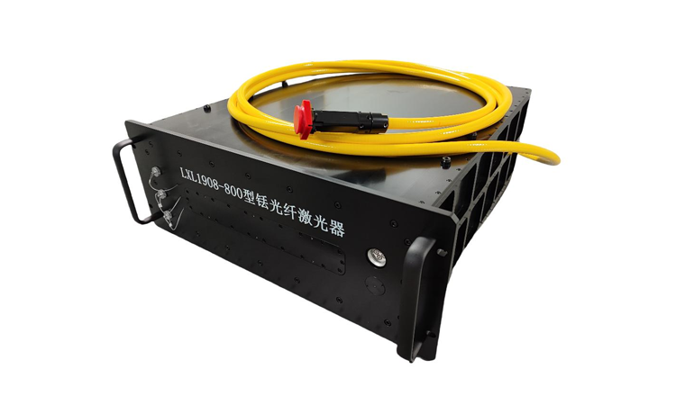 800W 铥光纤激光器
